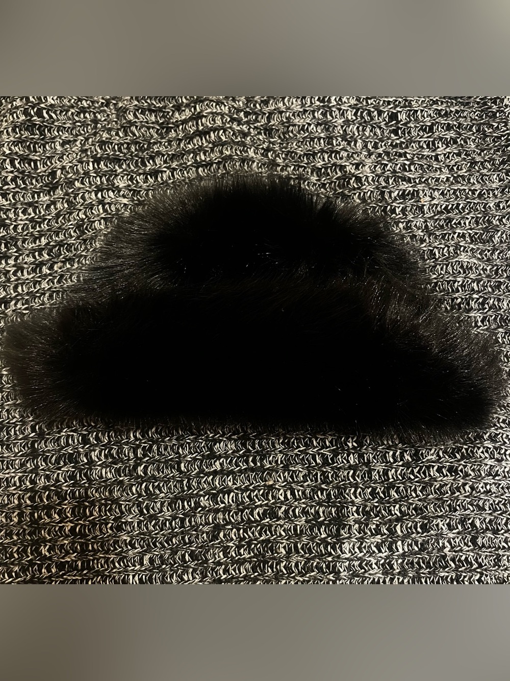 Black Faux Fur Headband - Women's Winter Accessory
